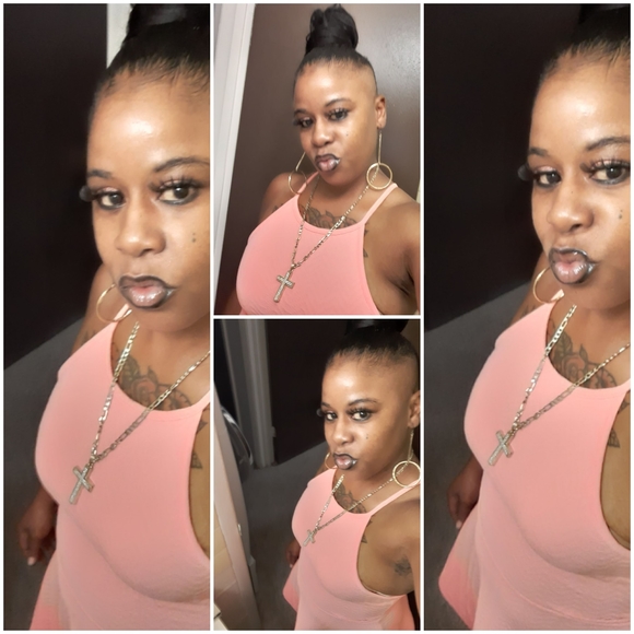 Meet your Posher, Devonia - Picture 1 of 1